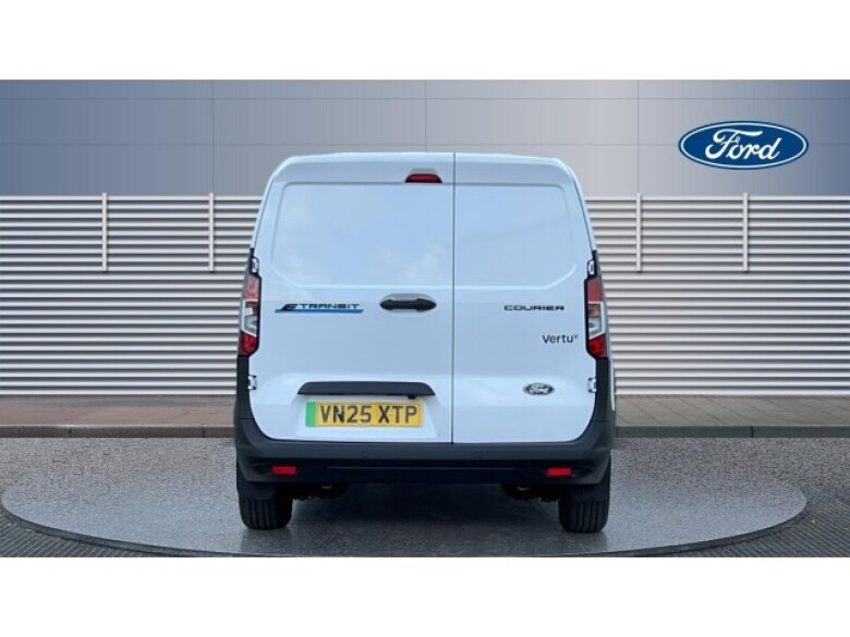 Ford Transit Courier E-Transit Courier 100kW 43kWh Trend Van Auto